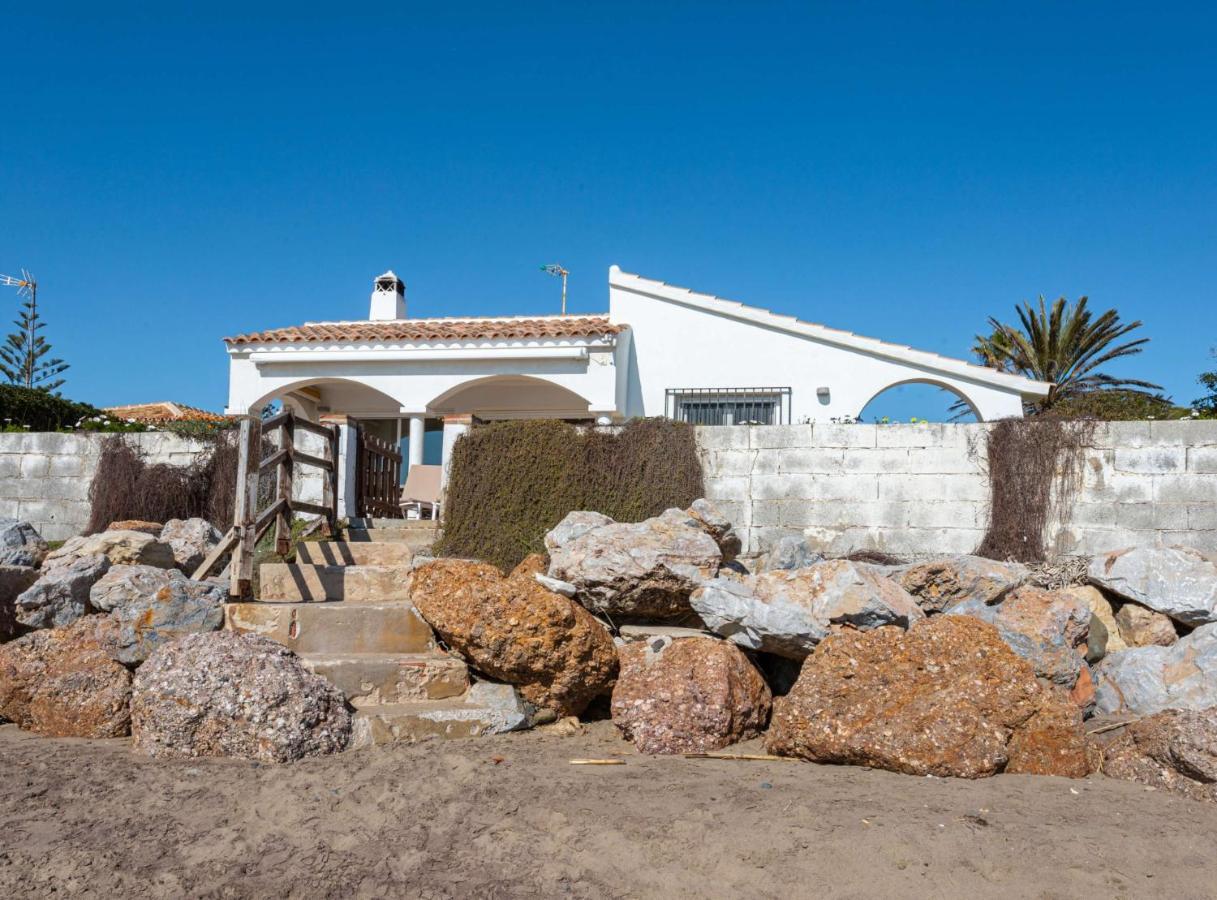 Charming Villa On The Seafront Марбелья Екстер'єр фото