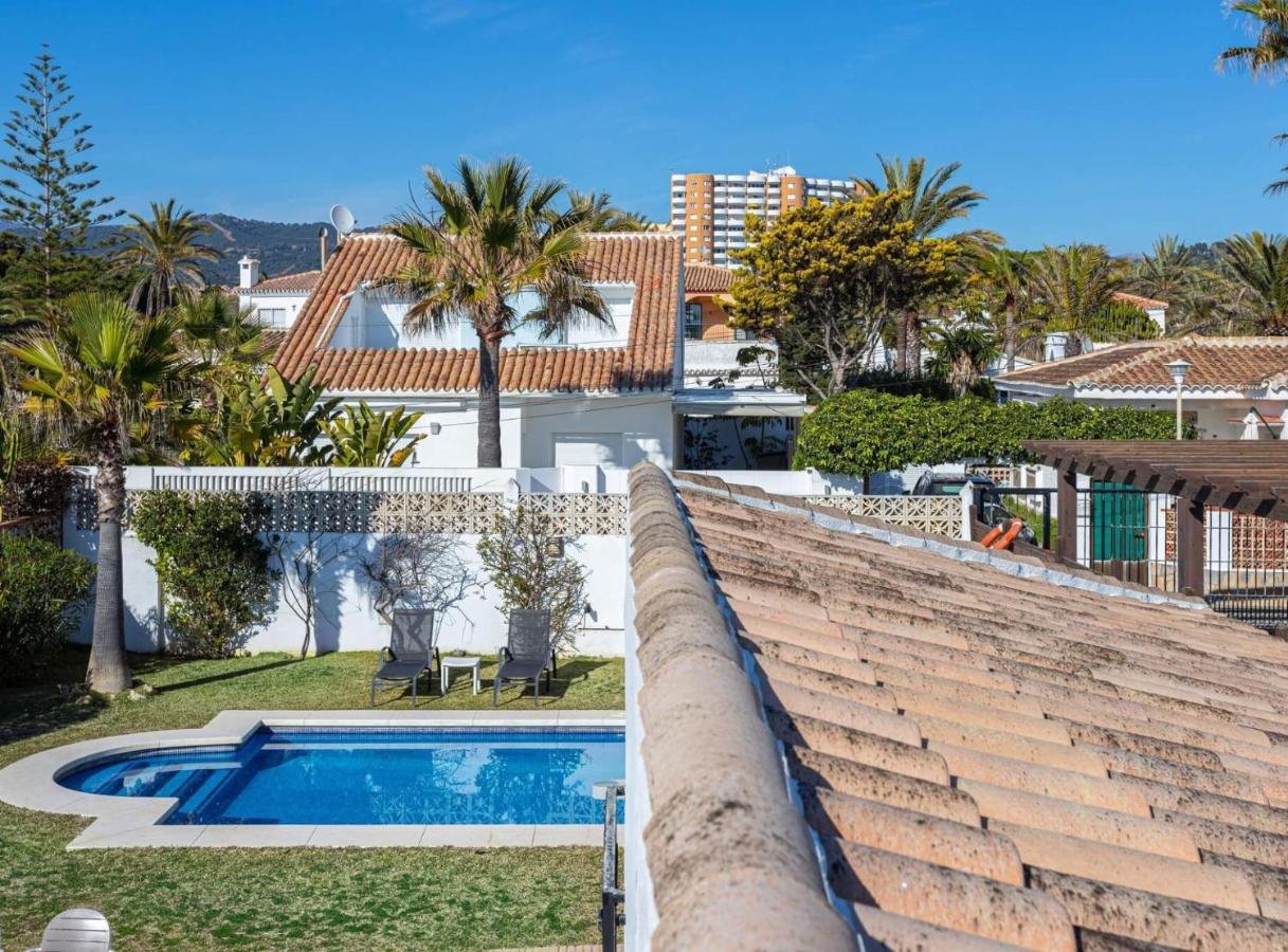 Charming Villa On The Seafront Марбелья Екстер'єр фото